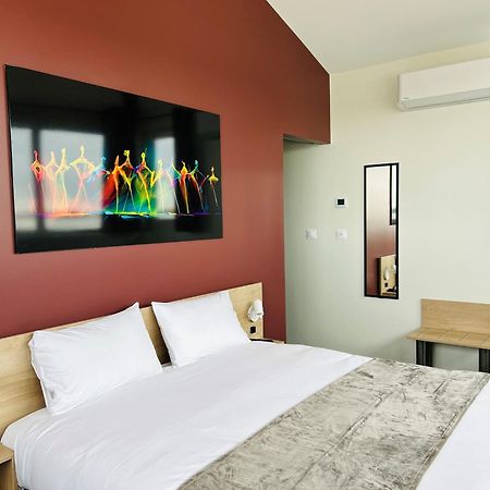 Hotel Wood Inn Bordeaux Aeroport Mérignac Екстериор снимка