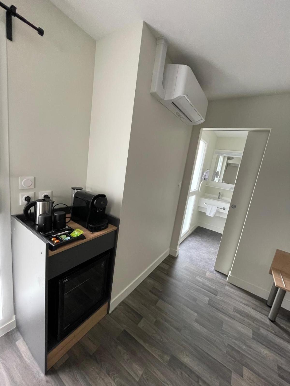 Hotel Wood Inn Bordeaux Aeroport Mérignac Екстериор снимка
