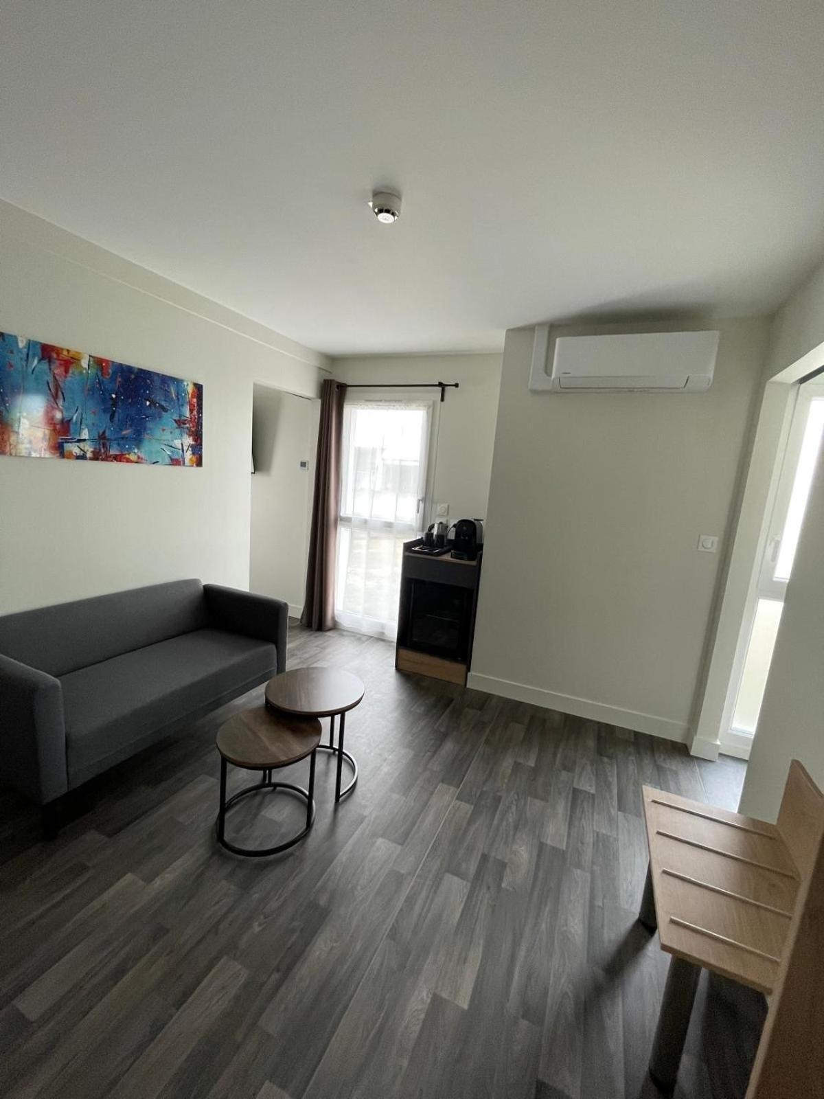 Hotel Wood Inn Bordeaux Aeroport Mérignac Екстериор снимка